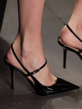 2023 Yaz Yeni Çok Yönlü Özlü Sandalet Sivri İnce Topuklu Seksi Profesyonel Pompaları Mizaç Süper Yüksek Topuklu kadın ayakkabısı