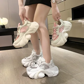 2023 Yeni Kalın tabanlı Örgü Örgü Mreathable kadın Yüksekliği artan Spor Ayakkabı 6.5 cm Yüksekliği artan Rahat koşu ayakkabıları