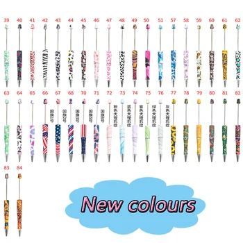 50 adet Yeni DIY Plastik Boncuklu Kalem Leopar Desen Parçalanmış Çiçek Kalemler Toptan Ofis Okul Malzemeleri Lüks Hediye Kalemler
