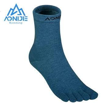 AONIJIE E4813 Bir Çift Spor Uzun Tüp Çorap Fivetoes Orta Buzağı Uzunluğu Ayak Çorap İçin Mükemmel Yalınayak koşu ayakkabıları Maraton