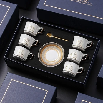 Avrupa tarzı Altın Gül Yüksek dereceli Kemik Çini Kahve fincan ve çay tabağı Seti Zarif Fincan çay tabağı İçme Bardağı Hediye Kutusu