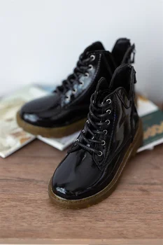 BJD bebek ayakkabı fit 1/4 1/3 Amca boyutu yeni erkek Oxford taban patent deri yarım çizmeler V boyun deri çizmeler takım elbise ayakkabı beyefendi