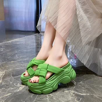 Kalın Tabanlar Deri Sandalet Kadın 7.5 CM Yüksek Platform Terlik Düz Renk Kadın Tıknaz Yaz Rahat Plaj Slaytlar Zapatos Mujer