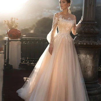 Klasik O-Boyun Tül Aplike düğün elbisesi Illusion A-Line Kat Uzunluk Düğmeleri ile Romantik Uzun Kollu Gelin Örgün Törenlerinde