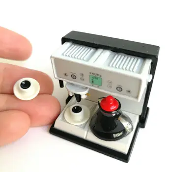 Oyun Bebek Aksesuarları Sahne Modeli İçecek Makinesi Mini Mutfak Eşyaları Minyatür Kahve Fincanı Dollhouse Kahve Makinesi