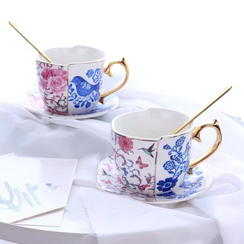 Seramik Kahve Fincan tabağı hediye kutu seti ışık lüks çizim altın çiçekler Kuşlar çay bardağı kemik çini kupa Bar dekorasyon Drinkware