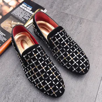 Yeni Moda Kore Tarzı Taklidi Loafer'lar Elbise Ayakkabı Üzerinde Kayma Mokasen rahat ayakkabılar Erkekler Süet deri ayakkabı Yaz Daireler
