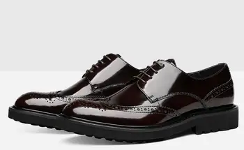 Yüksek top yuvarlak ayak brogue erkek ayakkabıları elbise erkek ayakkabısı el yapımı patent deri resmi lace up erkek erkek resmi ayakkabı